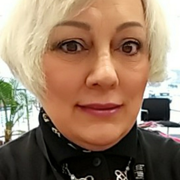 Meet your Posher, Glorie - Picture 2 of 2